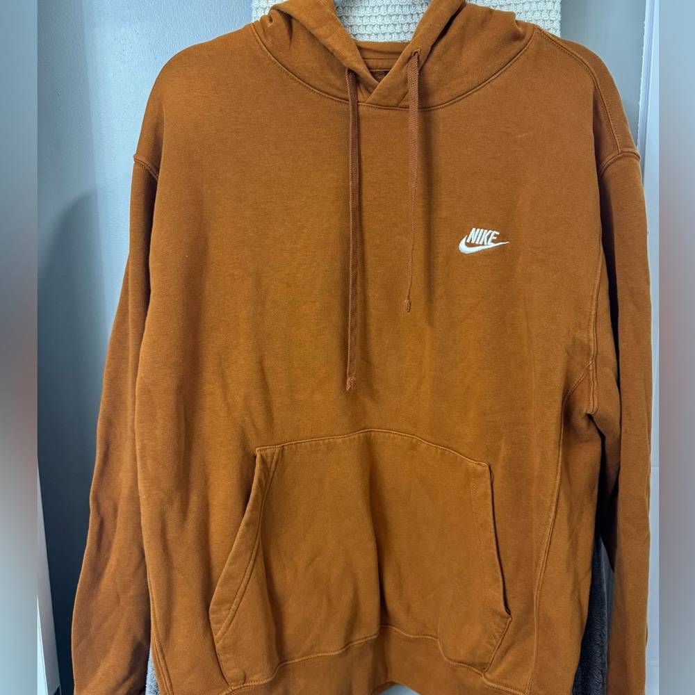 Nike Sportswear Club Fleece
Pullover Hoodie